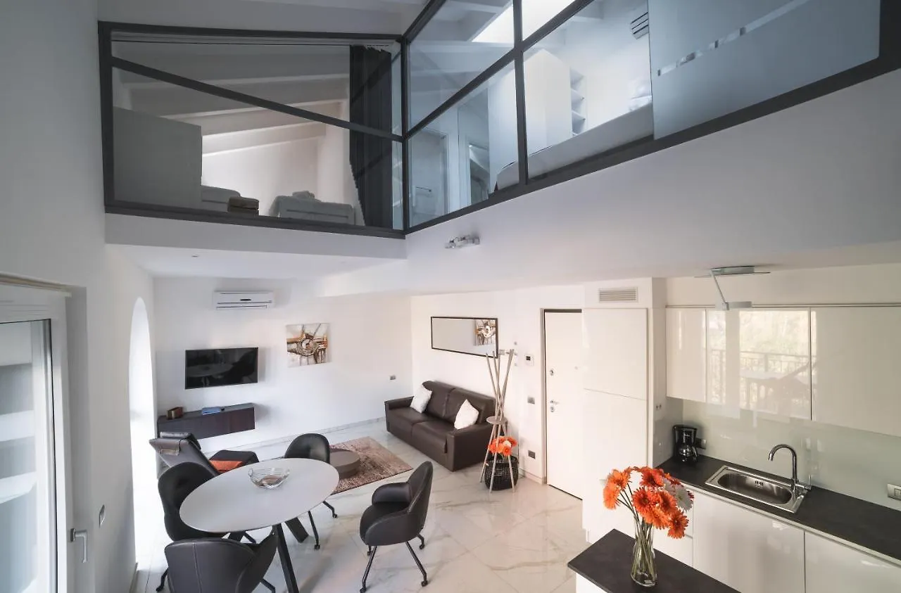Aparthotel Yachting Residence Lavena Ponte Tresa