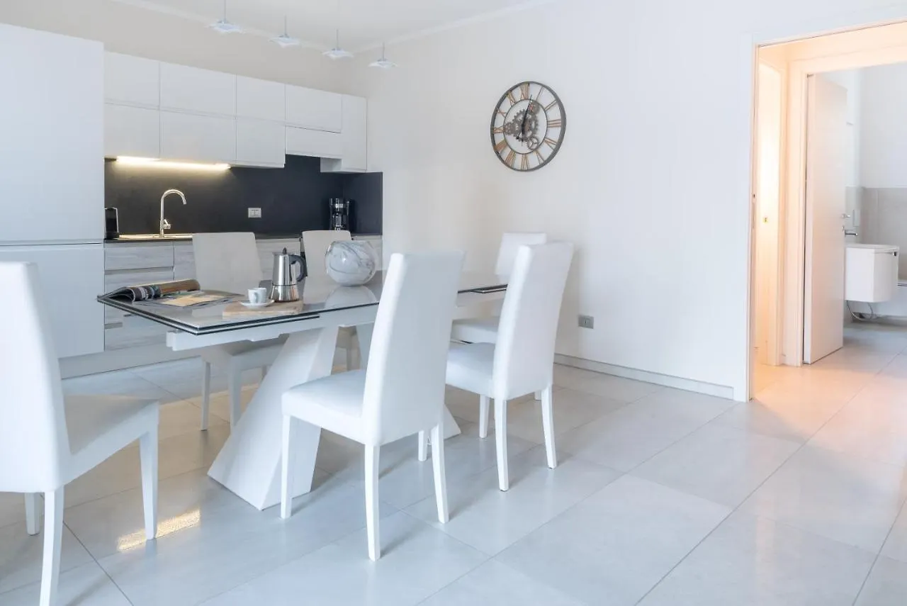 Yachting Residence Lavena Ponte Tresa 4*,
