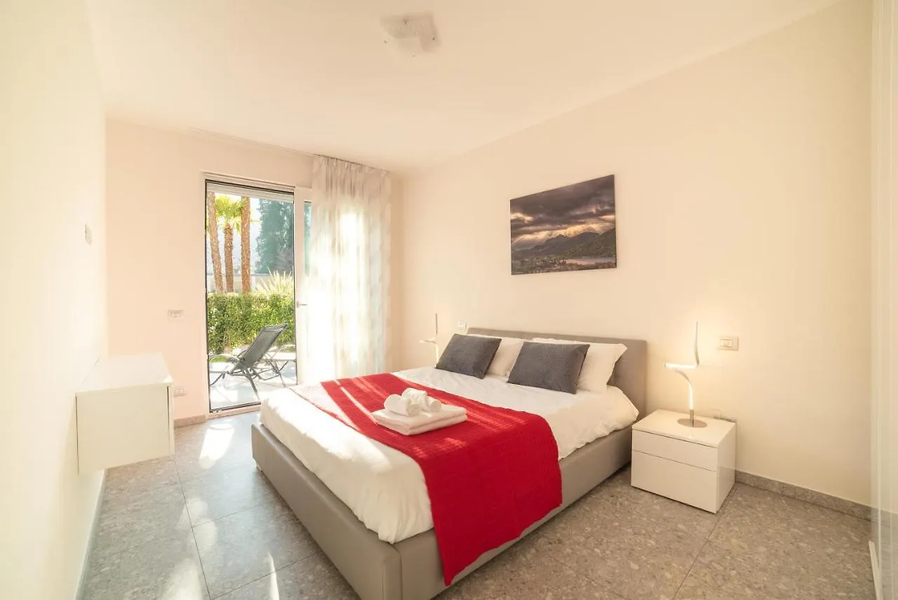 Yachting Residence Lavena Ponte Tresa Hotel apartamentowy