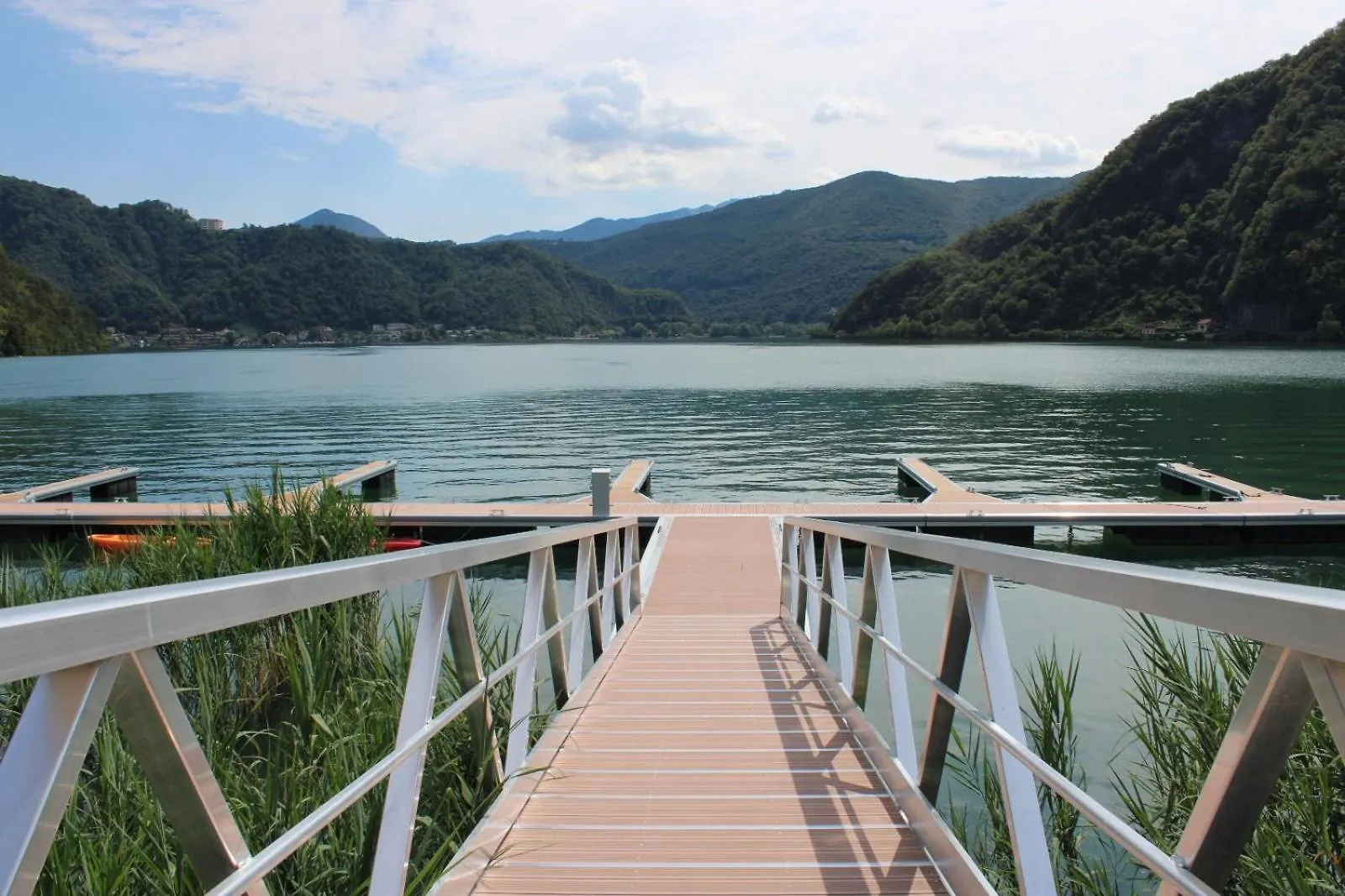 Yachting Residence Lavena Ponte Tresa